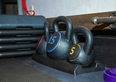 Physical therapy kettle bell weights for patients